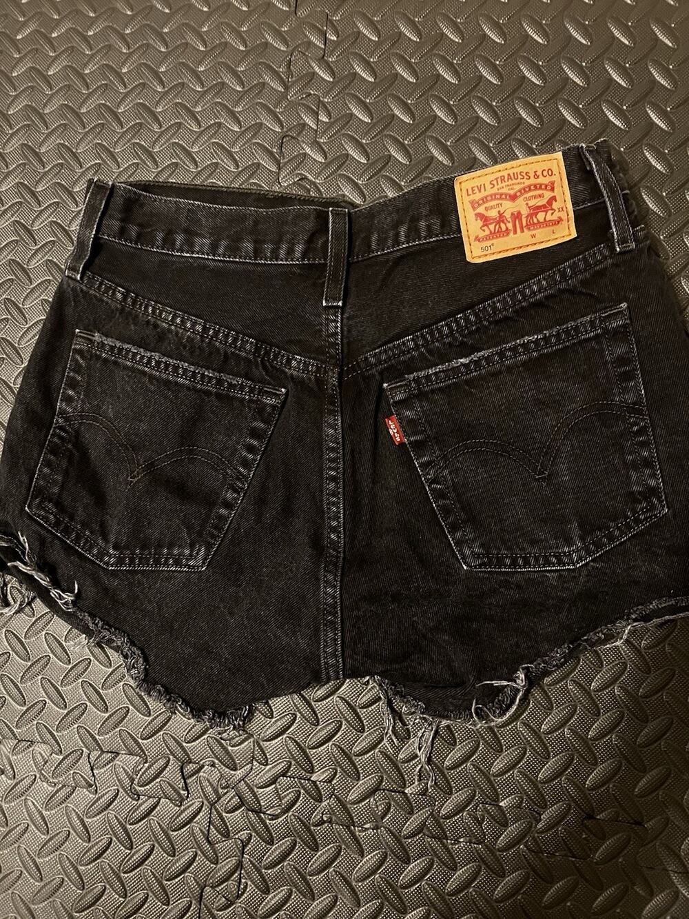 Black Levi’s 501 Ripped Shorts Women's Size 28